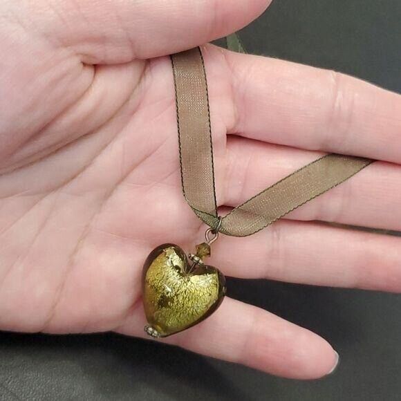 *Sale* Green glass heart pendant necklace - Picture 11 of 11